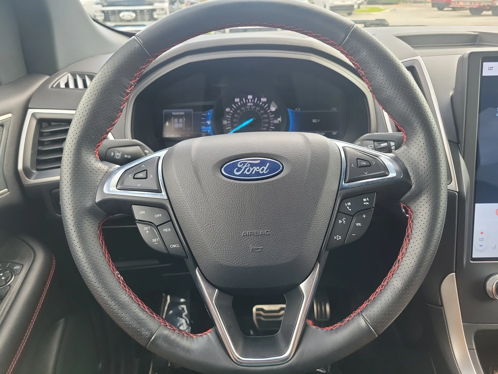 2024 Ford Edge ST-Line 4WD photo 21