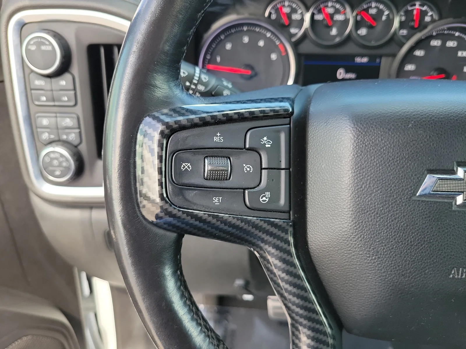 2022 Chevrolet Silverado 2500HD LTZ 4WD Diesel photo 29