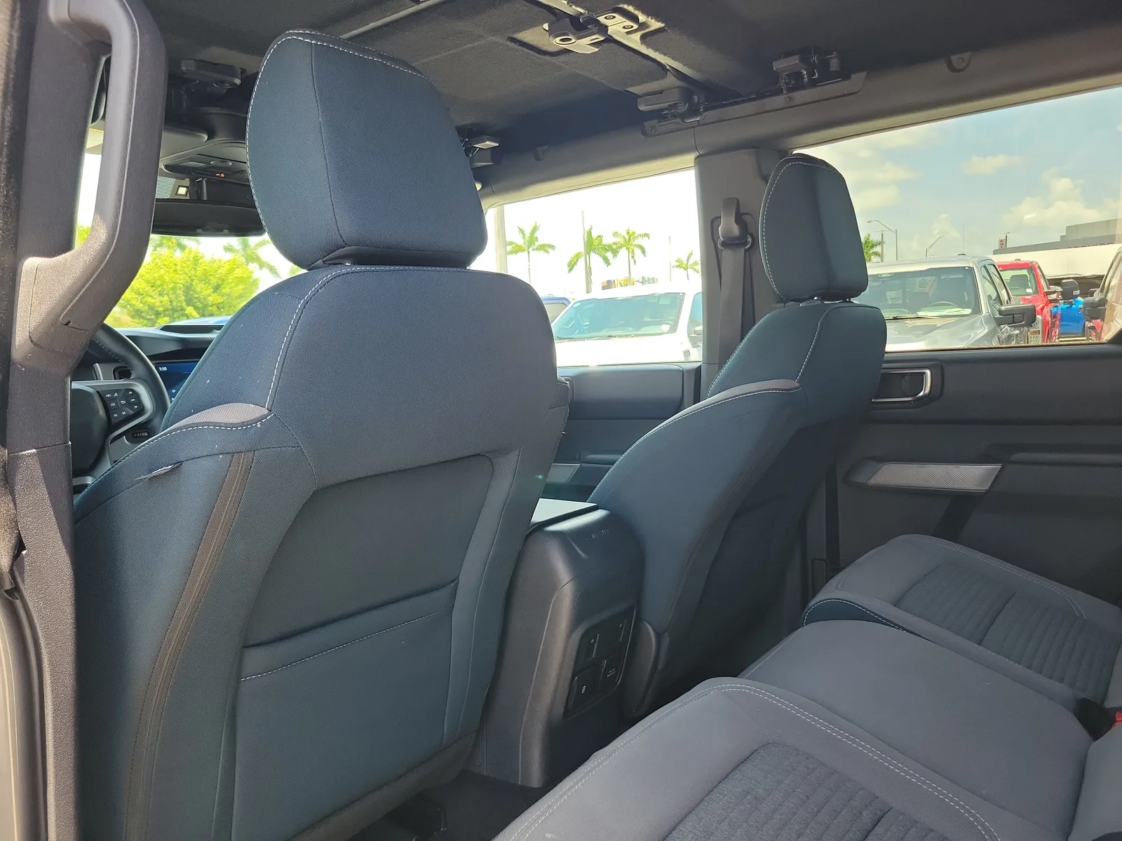 2023 Ford Bronco Outer Banks 4WD photo 15