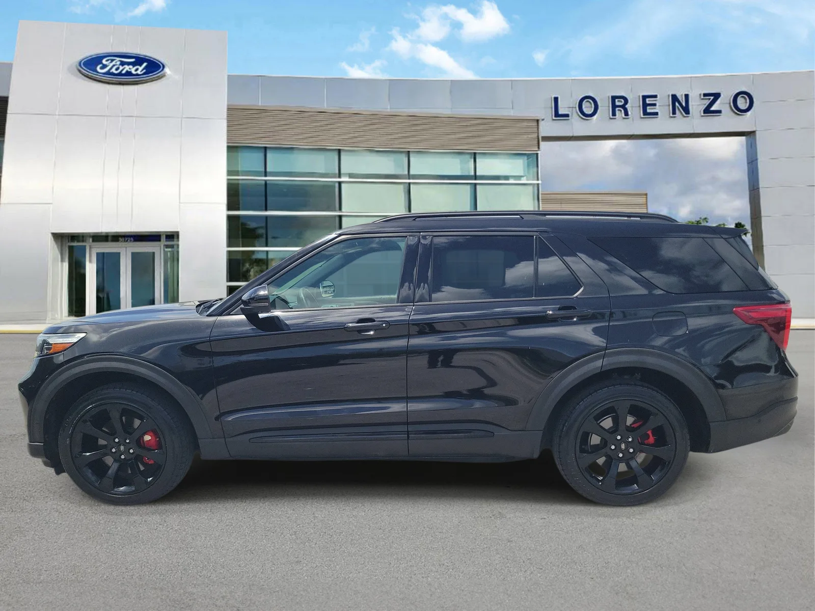 2021 Ford Explorer ST 4WD photo 8