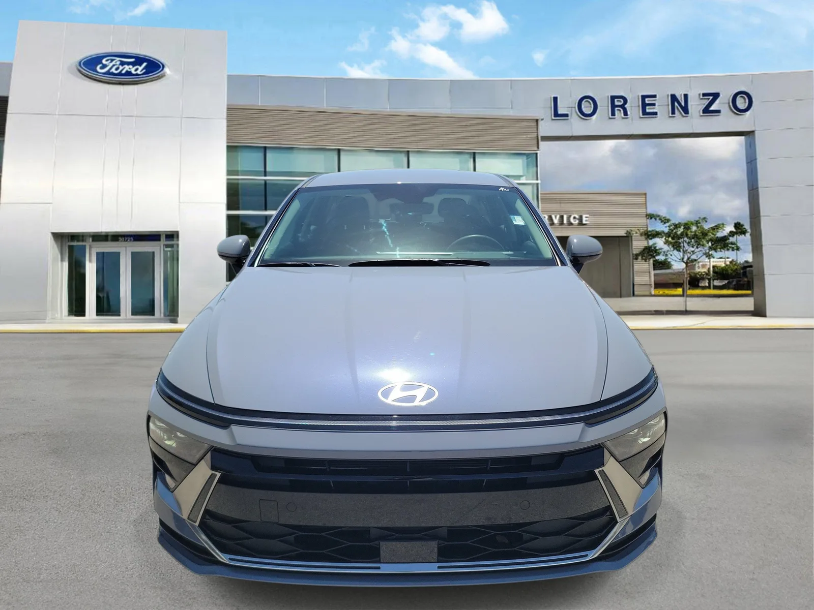 2025 Hyundai Sonata SEL photo 2