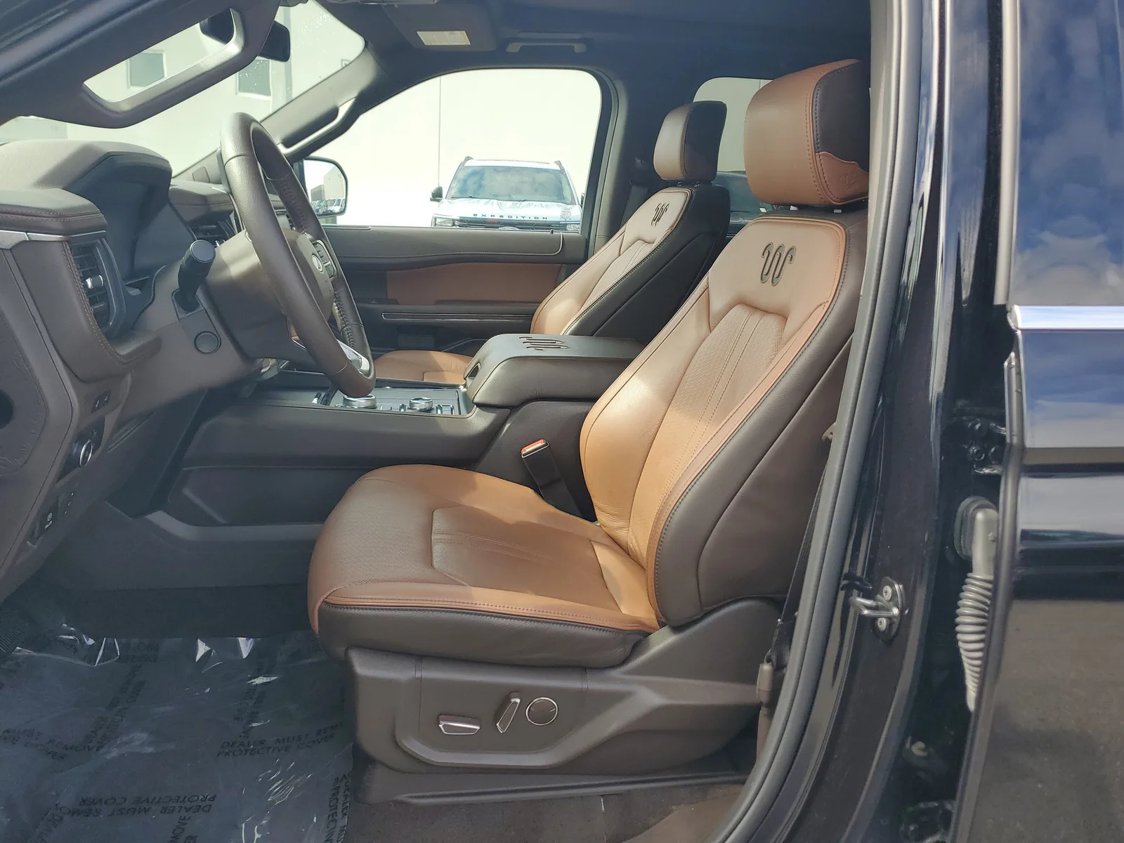 2024 Ford Expedition King Ranch 4WD photo 12