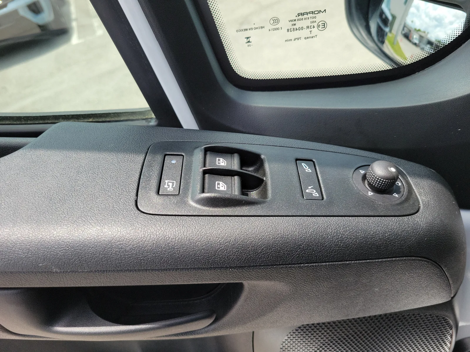 2026 RAM ProMaster Cargo Van Tradesman photo 26