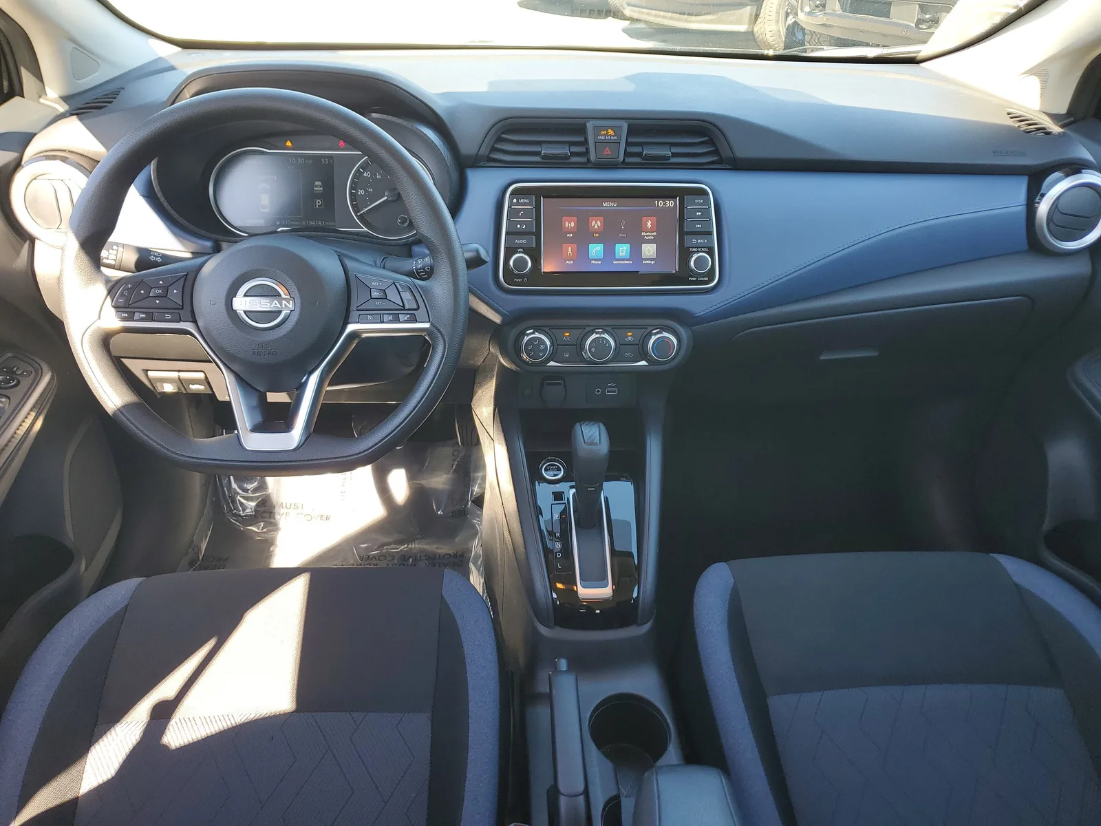 2025 Nissan Versa SV photo 17