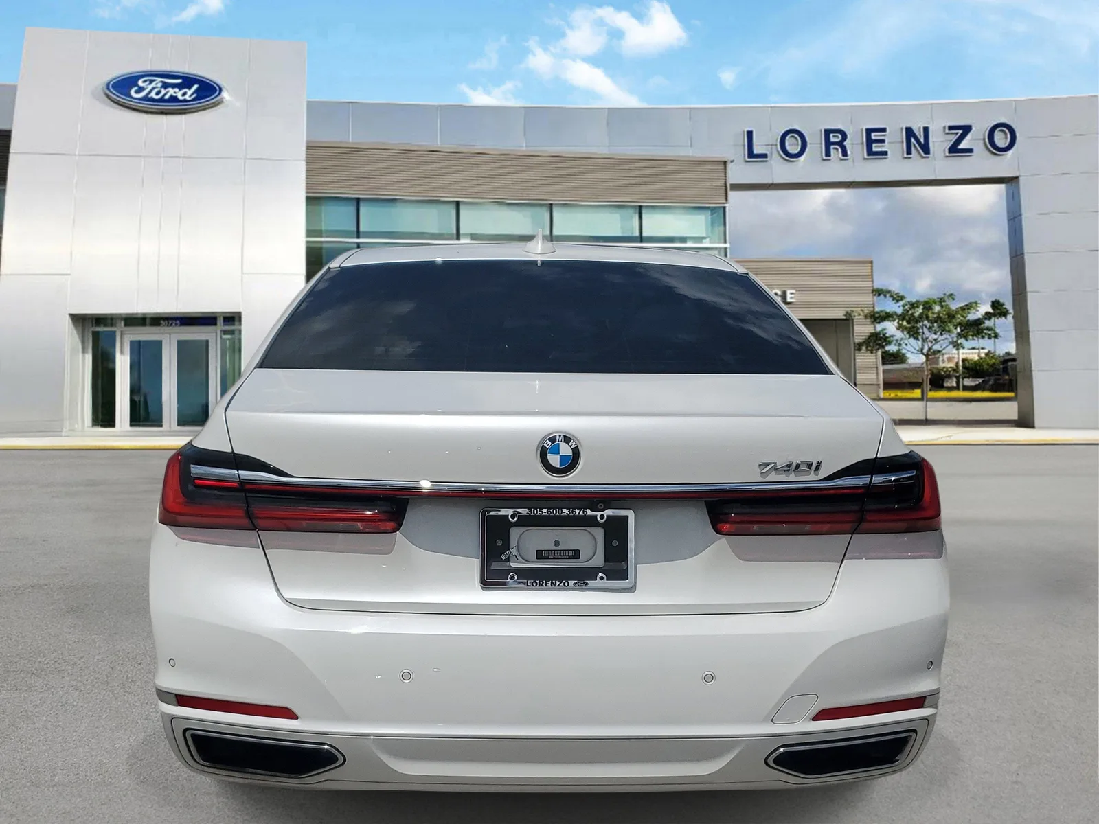 2022 BMW 7 Series 740i photo 6