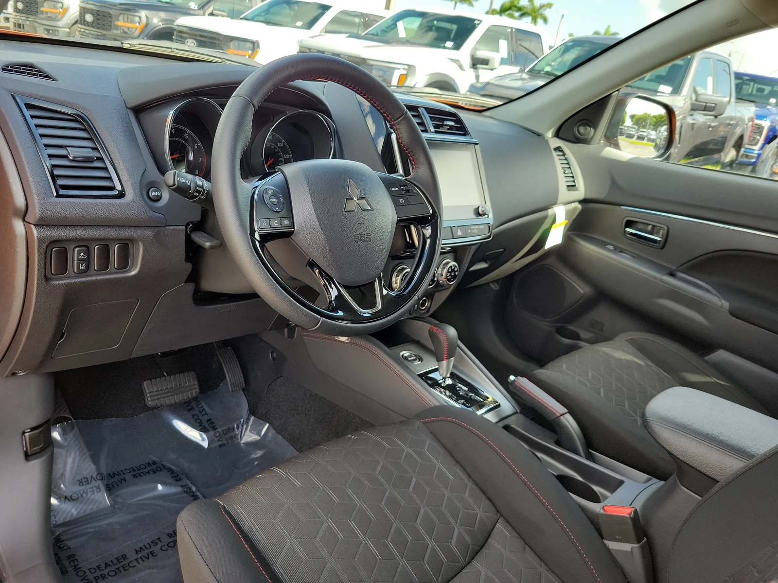 2026 Mitsubishi Outlander Sport LE 4WD photo 13