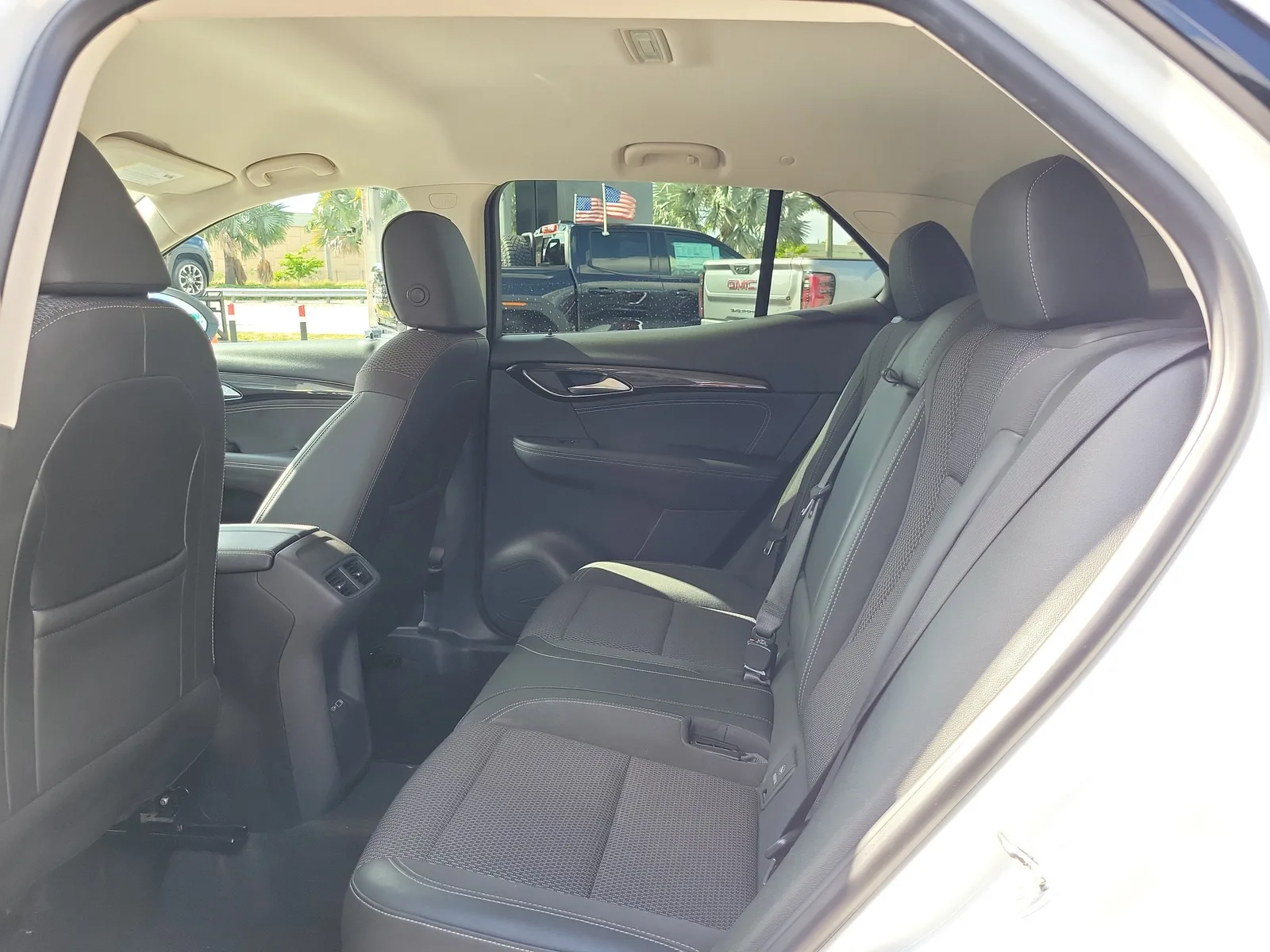 2022 Buick Envision Preferred photo 13