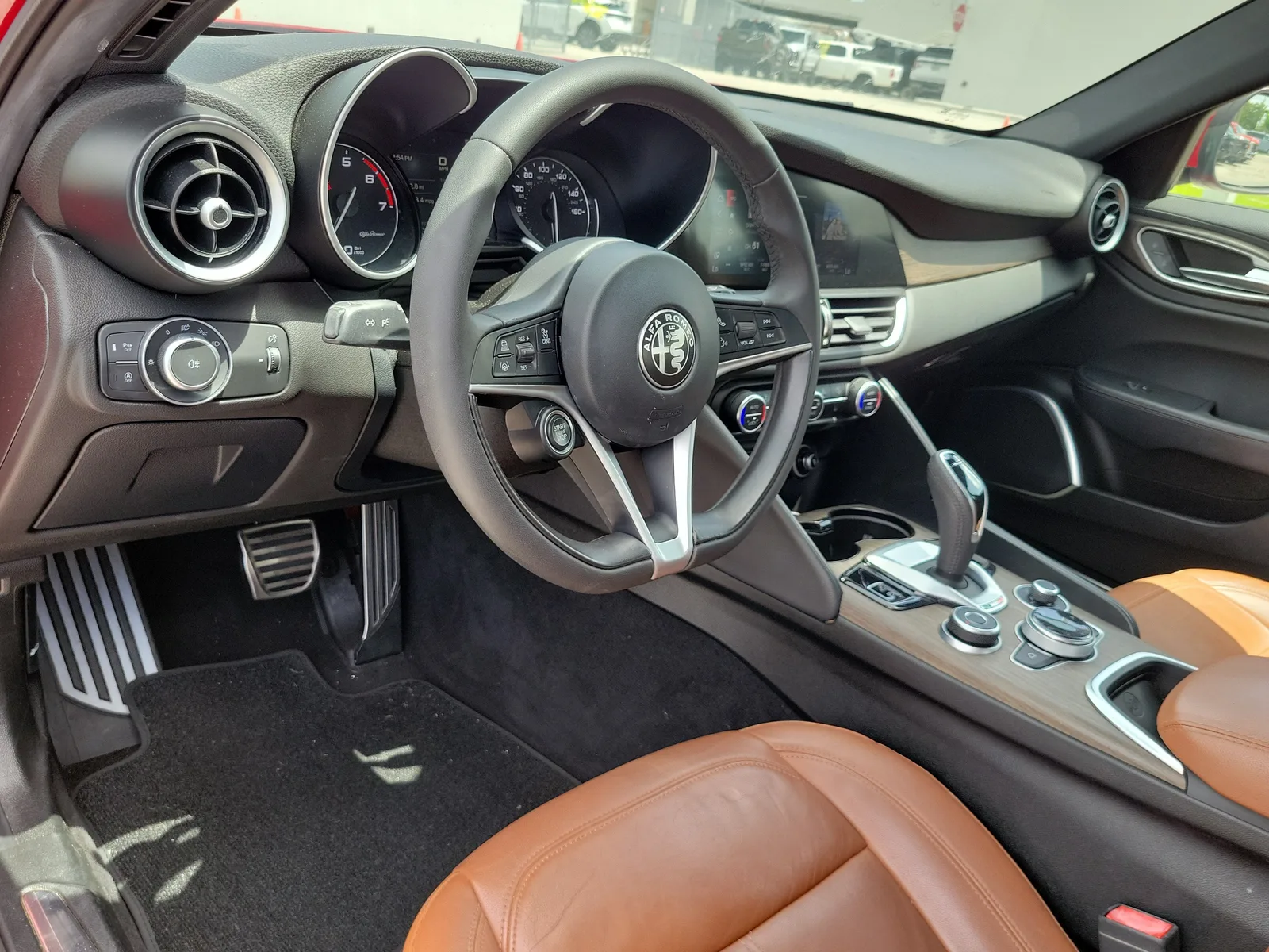 2022 Alfa Romeo Giulia Ti photo 5