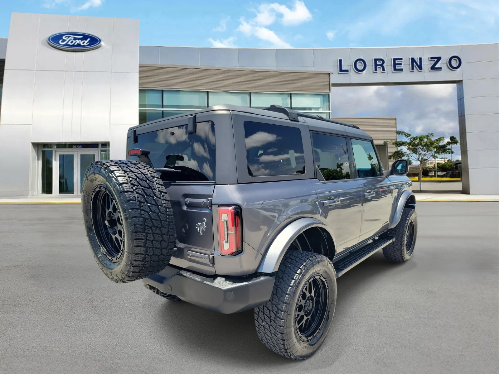 2023 Ford Bronco Outer Banks 4WD photo 5