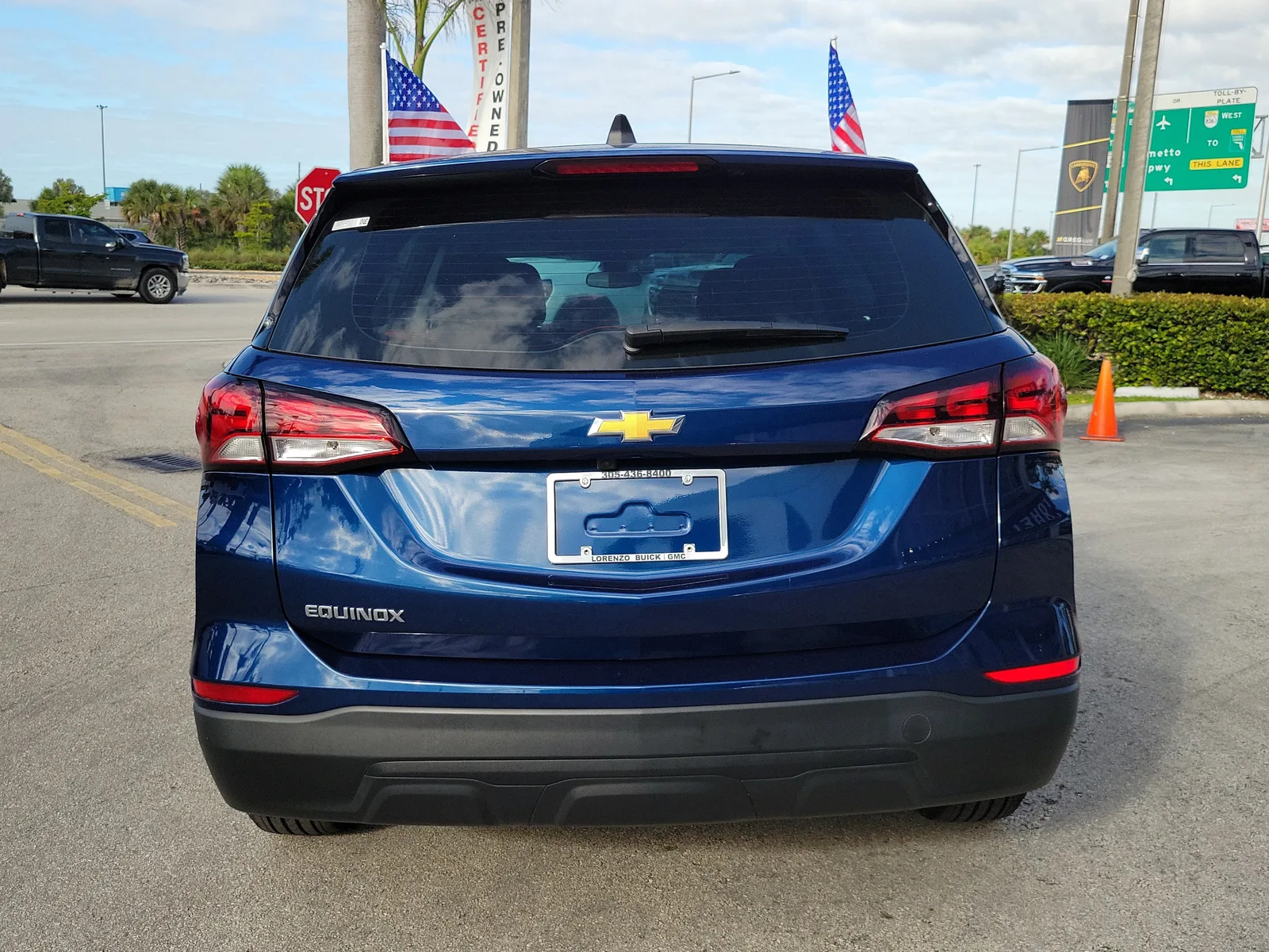 2023 Chevrolet Equinox LS photo 6