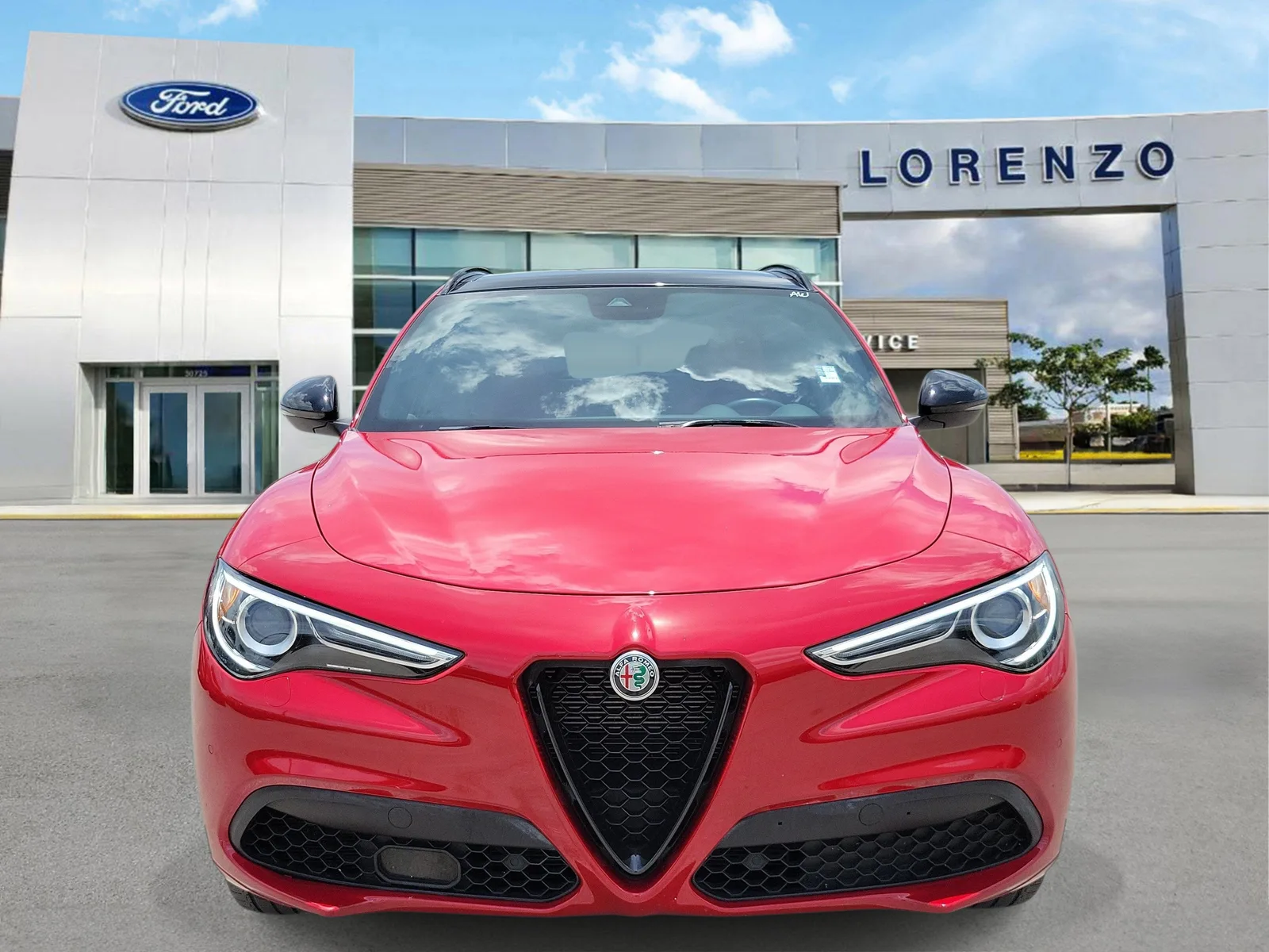 2022 Alfa Romeo Stelvio Veloce 4WD photo 2
