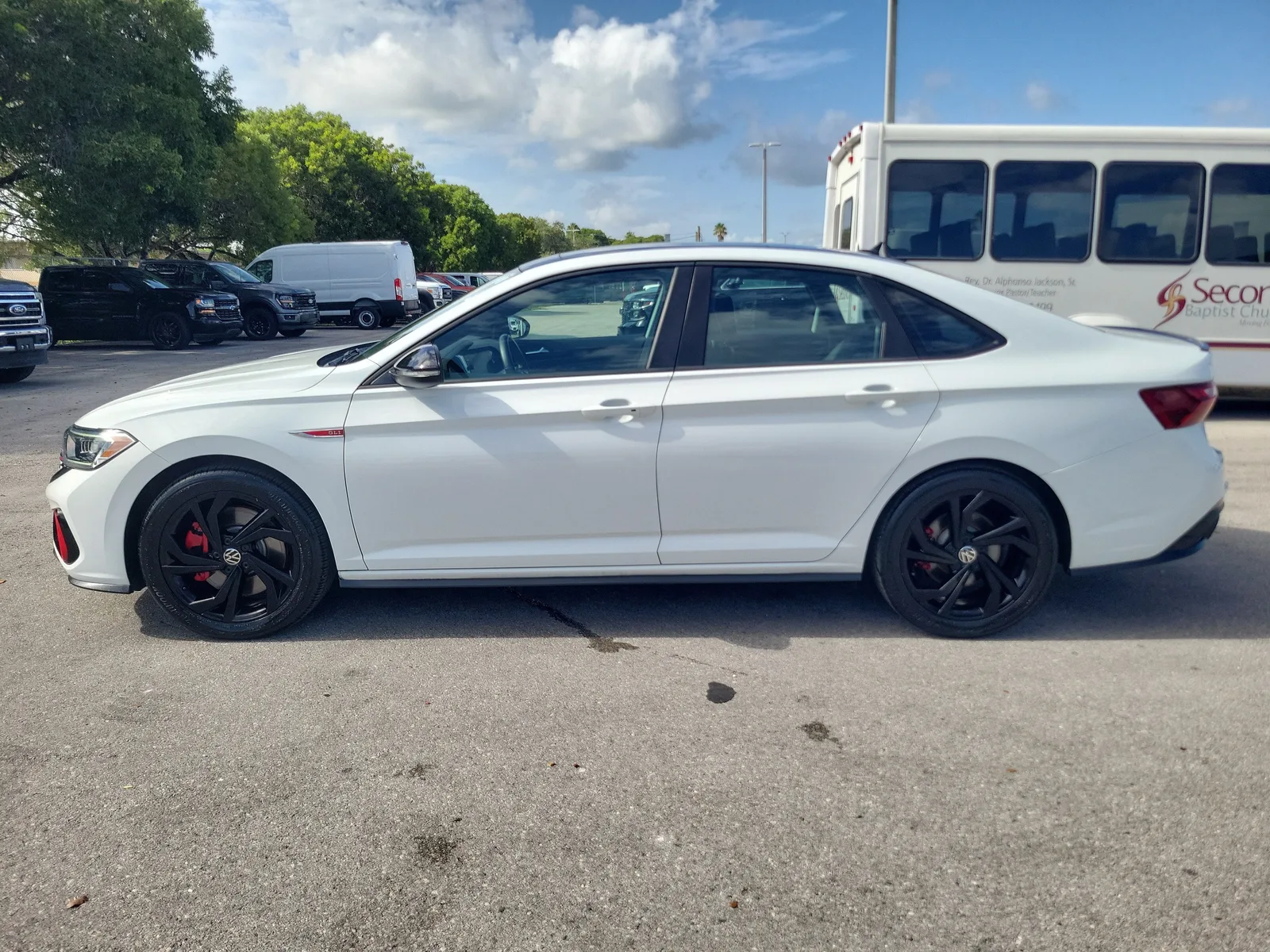 2024 Volkswagen Jetta GLI Autobahn photo 8