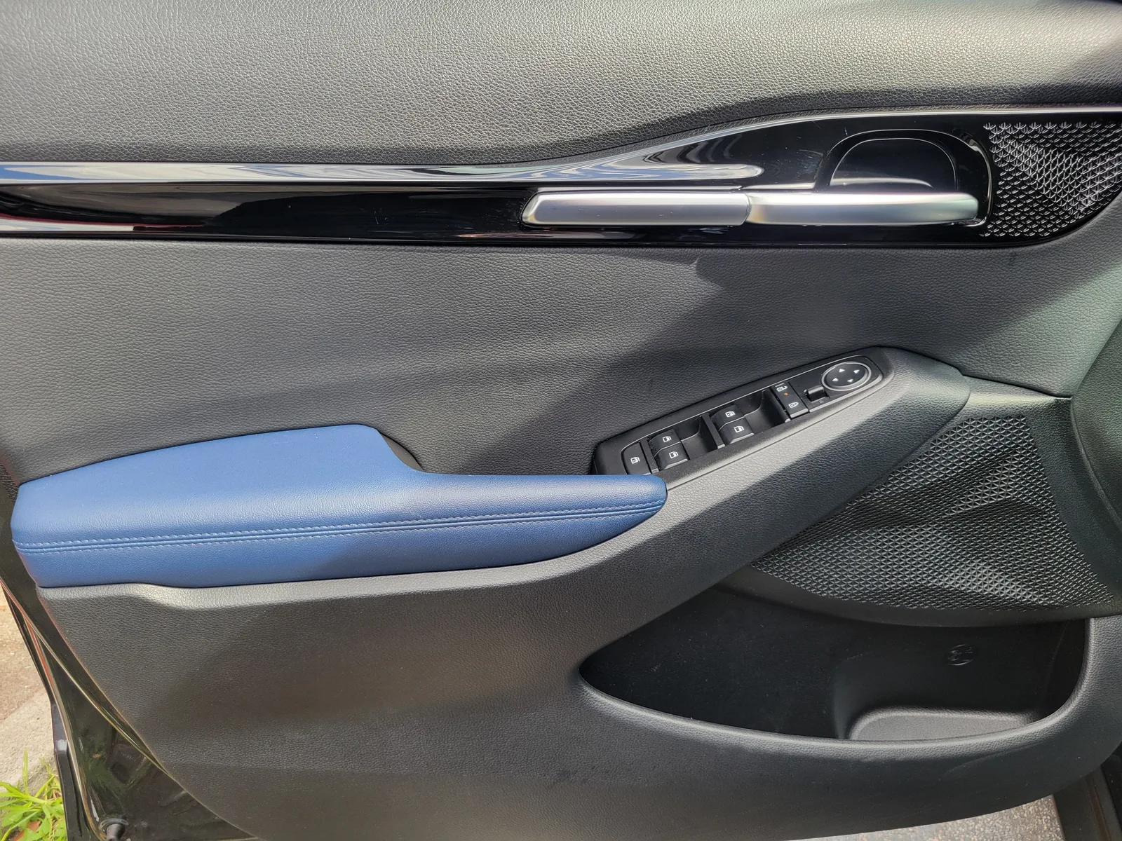2025 Kia Seltos S photo 22