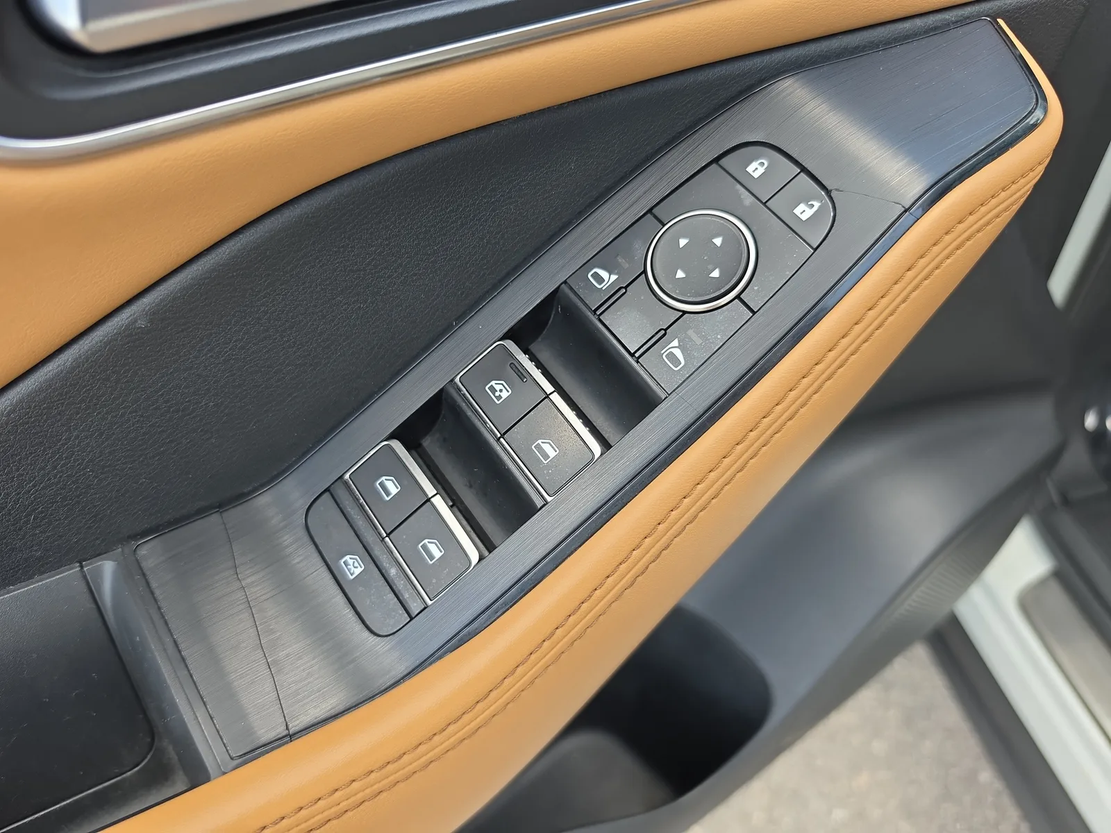 2021 Nissan Rogue Platinum 4WD photo 25