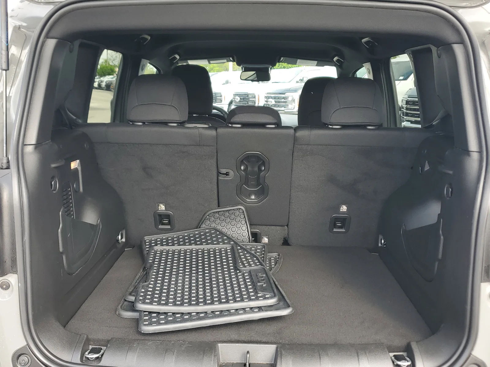 2022 Jeep Renegade Altitude 4WD photo 14