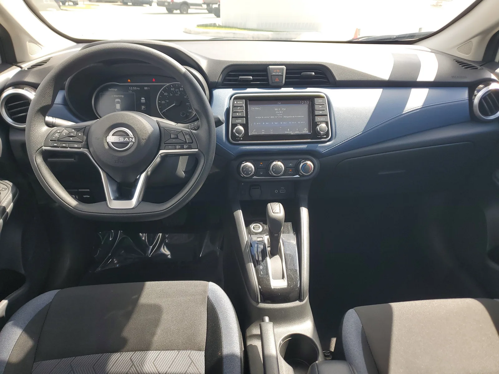 2025 Nissan Versa SV photo 14