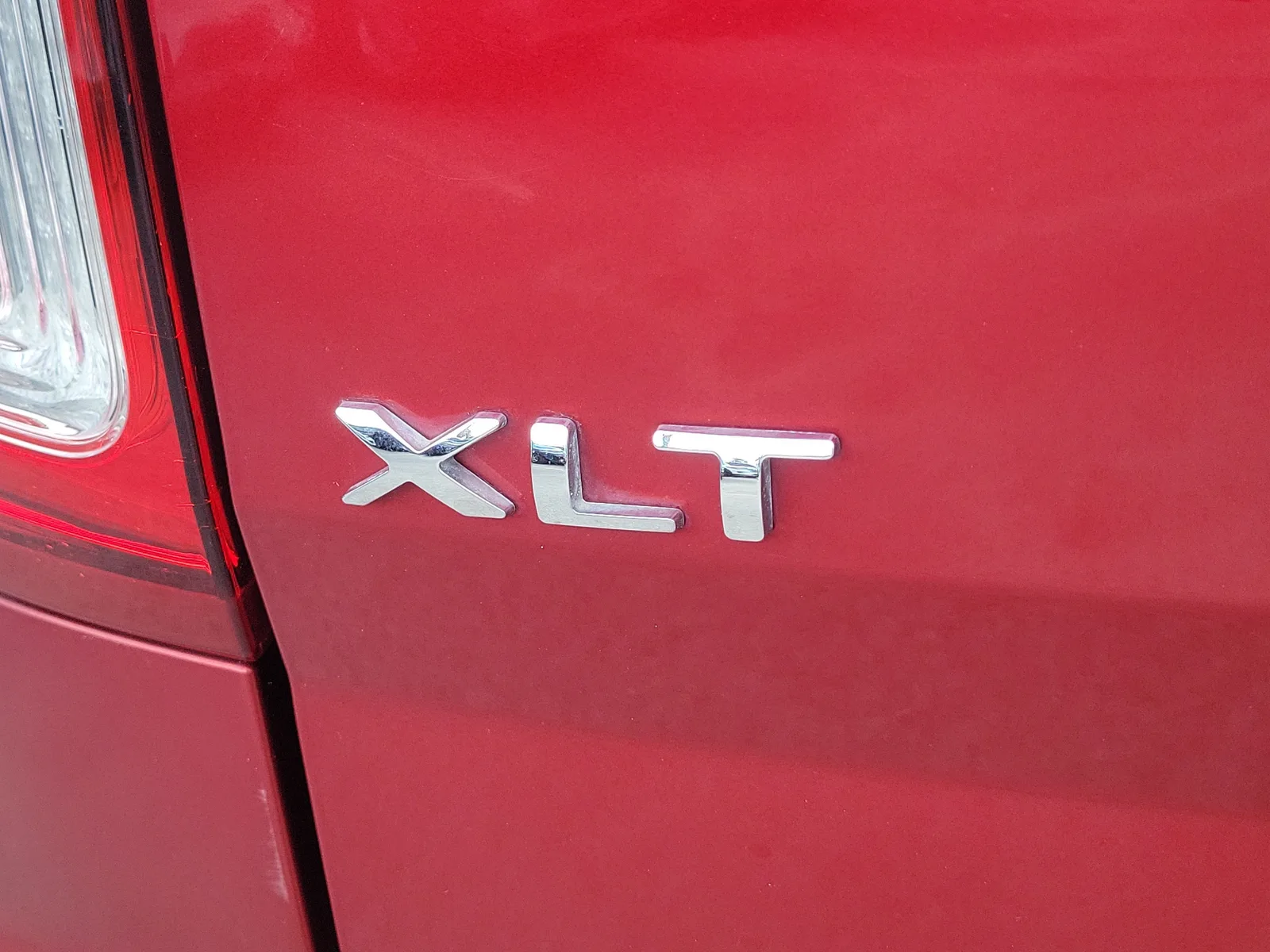 2014 Ford Explorer XLT photo 11