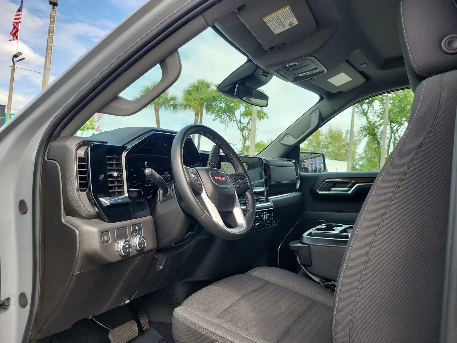 2024 GMC Sierra 1500 Elevation photo 10