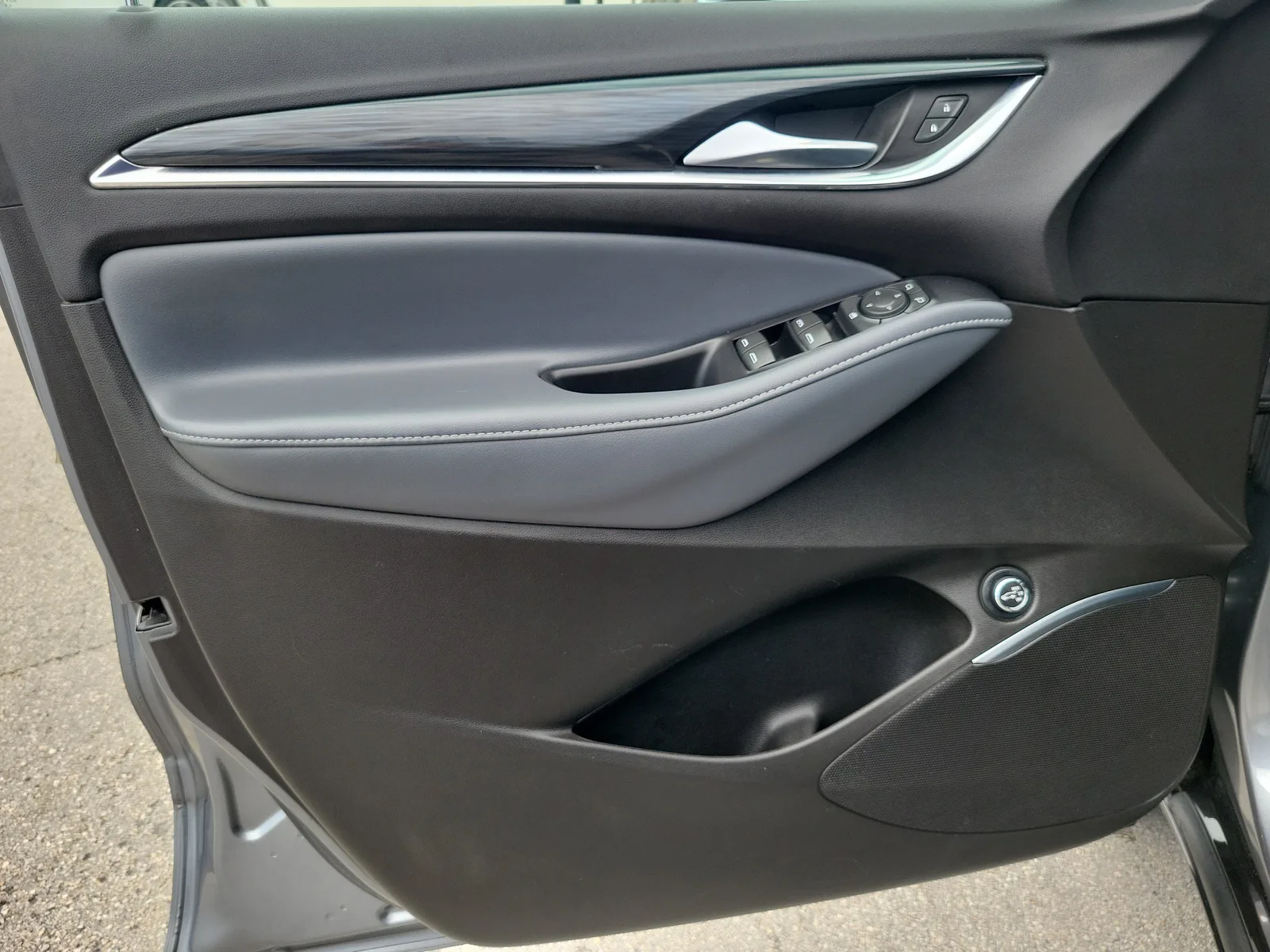 2021 Buick Enclave Essence photo 24