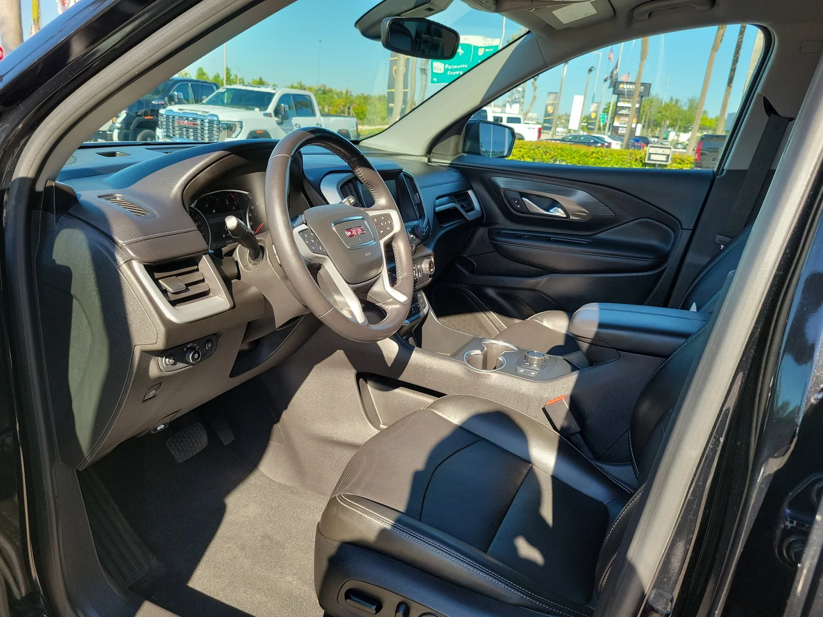 2022 GMC Terrain SLT photo 9