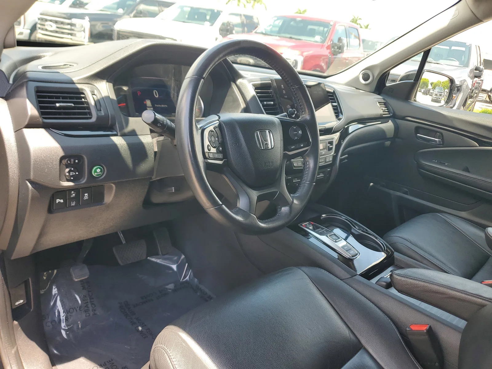 2022 Honda Pilot Touring 7-Passenger photo 9