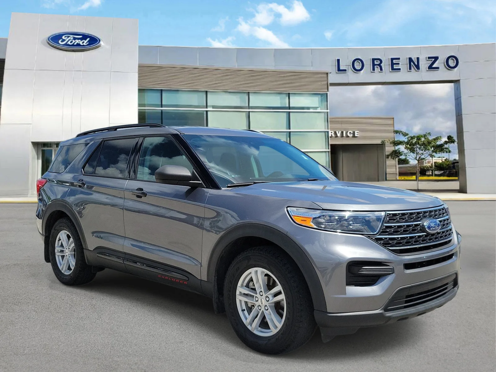 2022 Ford Explorer XLT photo 3