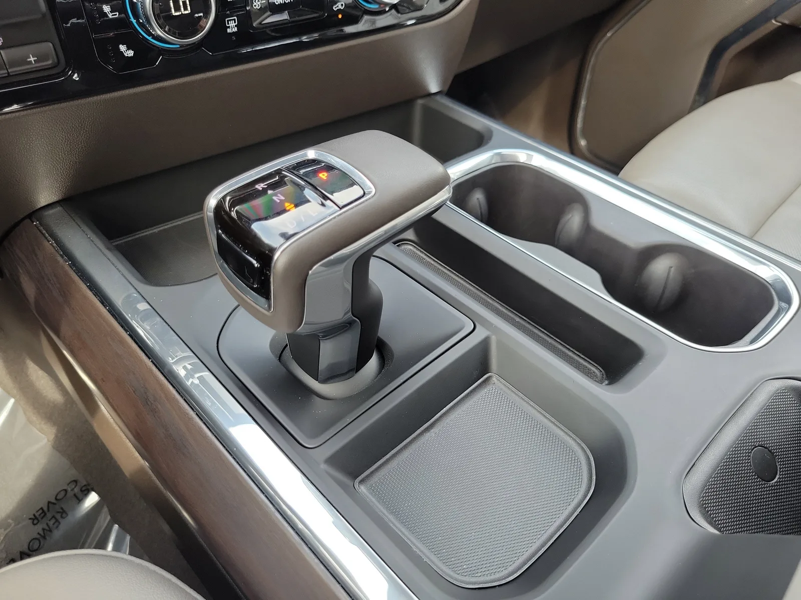 2024 GMC Sierra 1500 SLT photo 22