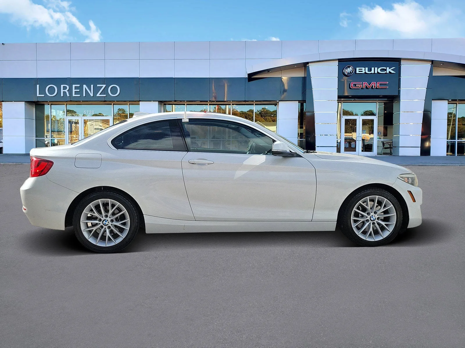 2015 BMW 2 Series 228i photo 4