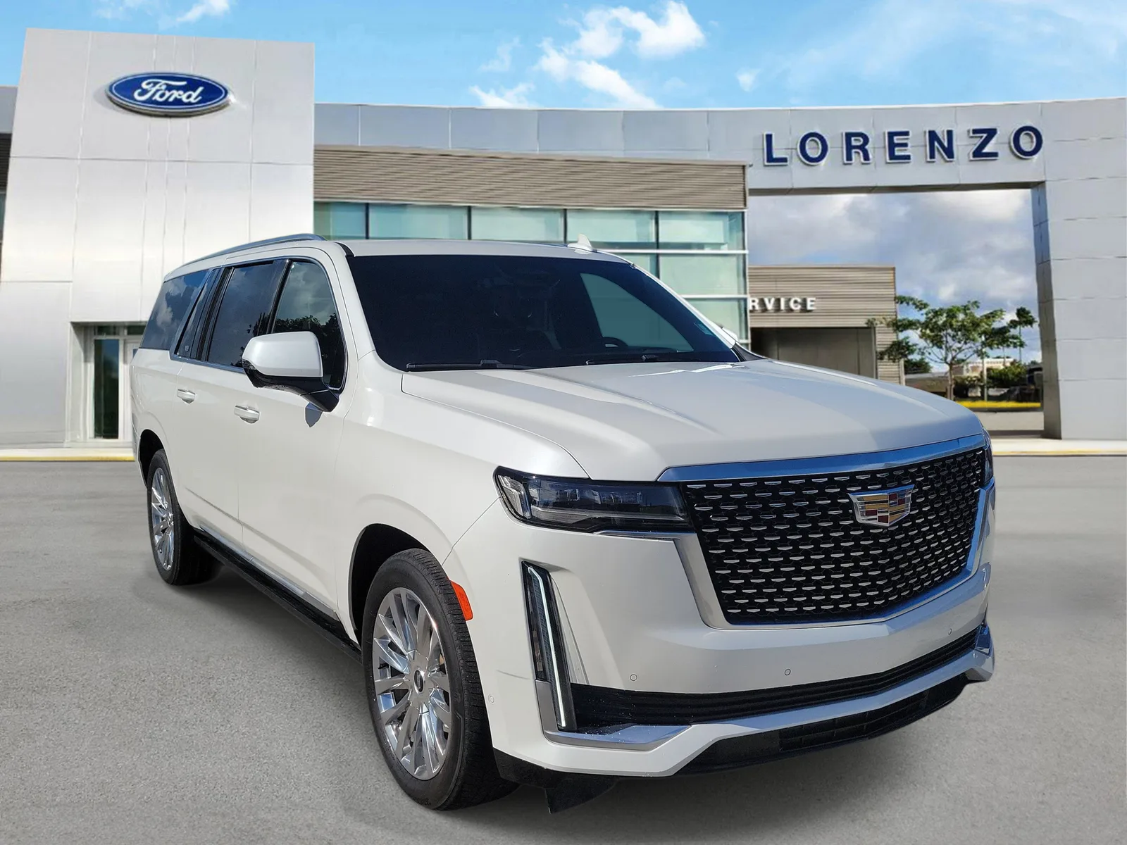 2023 Cadillac Escalade ESV 4WD Premium Luxury photo 3
