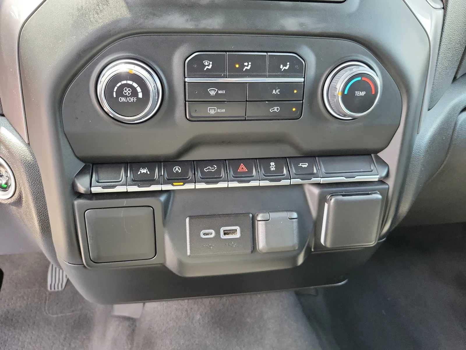 2023 Chevrolet Silverado 1500 Custom photo 22