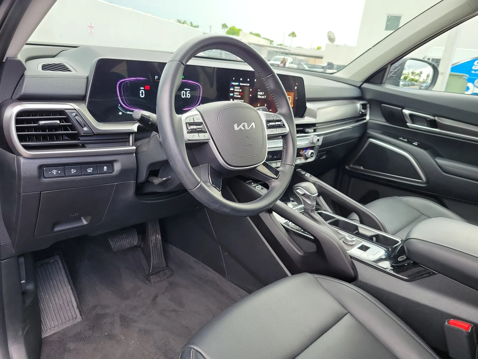 2025 Kia Telluride S photo 13