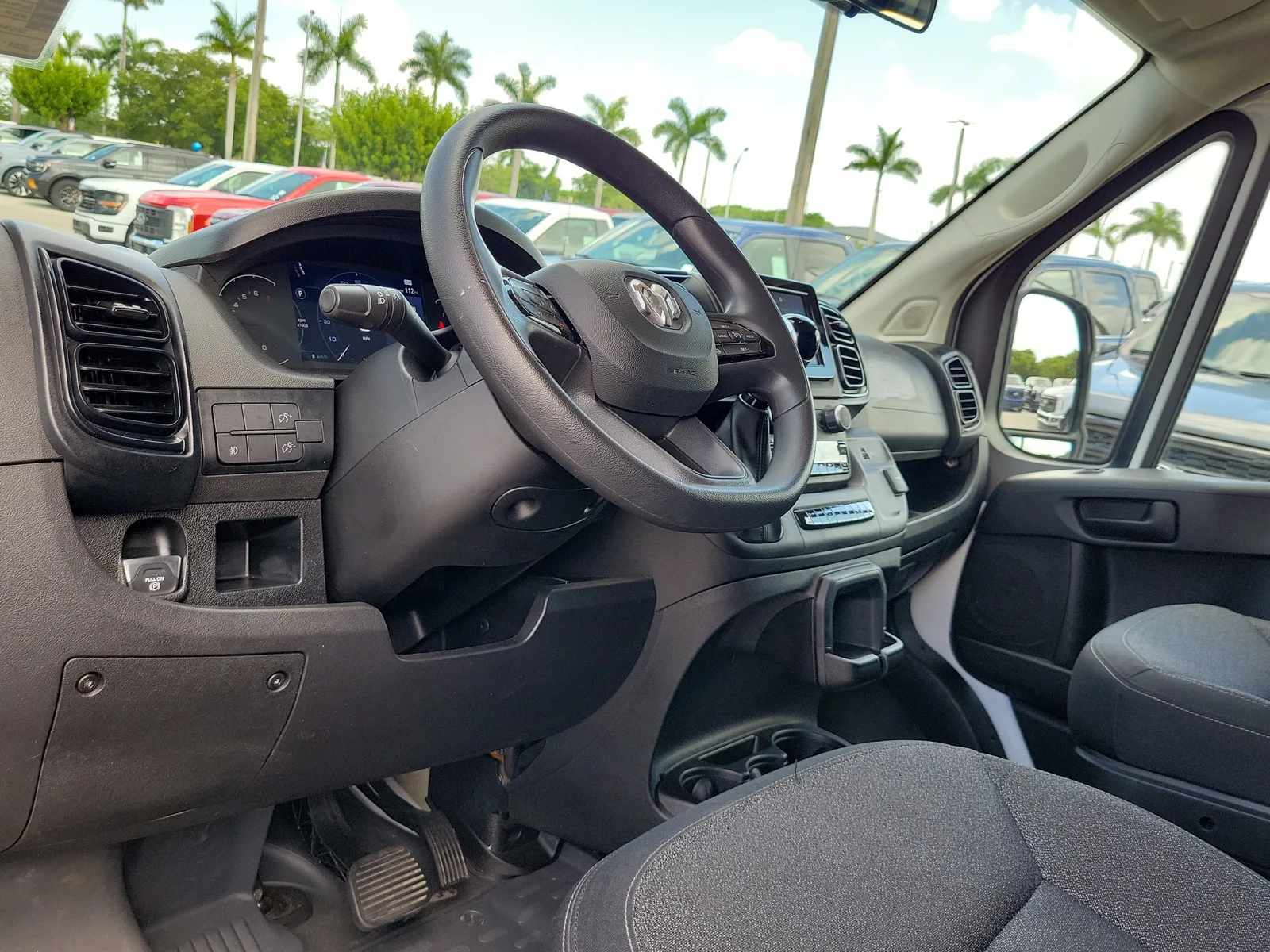 2025 RAM ProMaster Cargo Van Tradesman photo 13