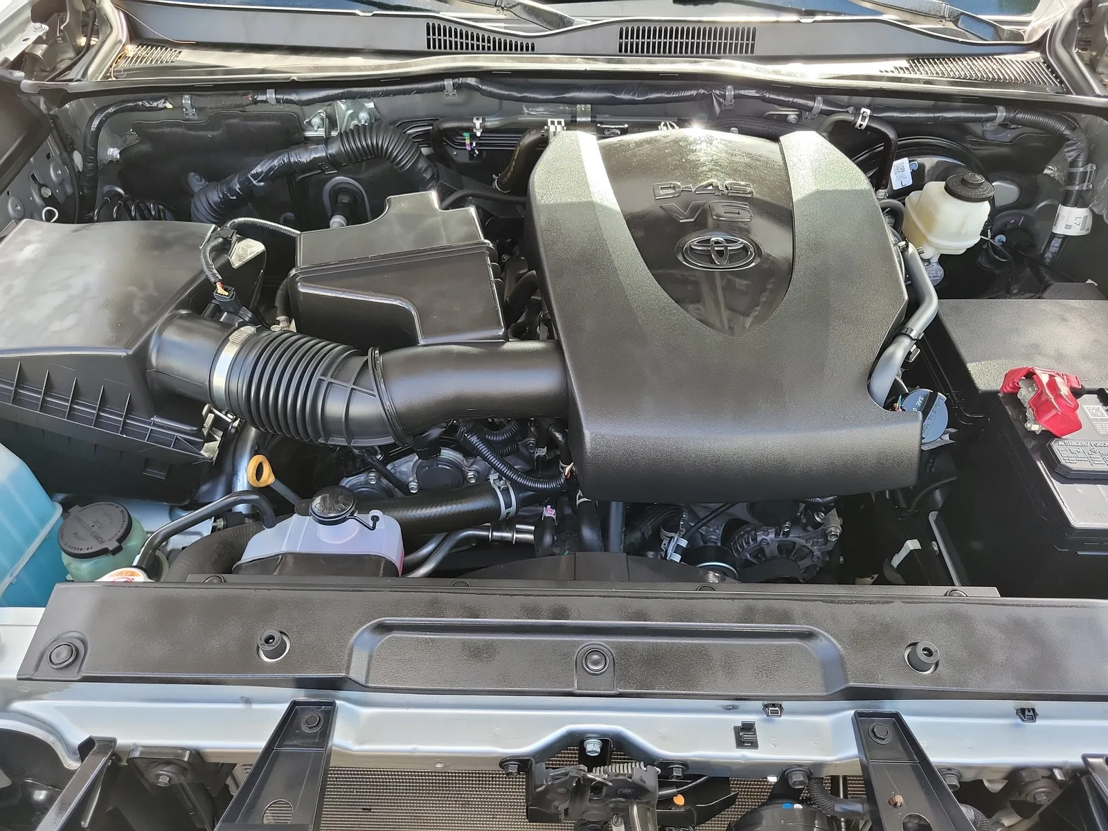 2023 Toyota Tacoma 4WD SR photo 27
