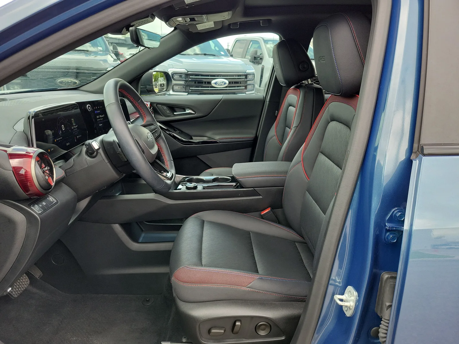 2025 Chevrolet Equinox FWD RS photo 10