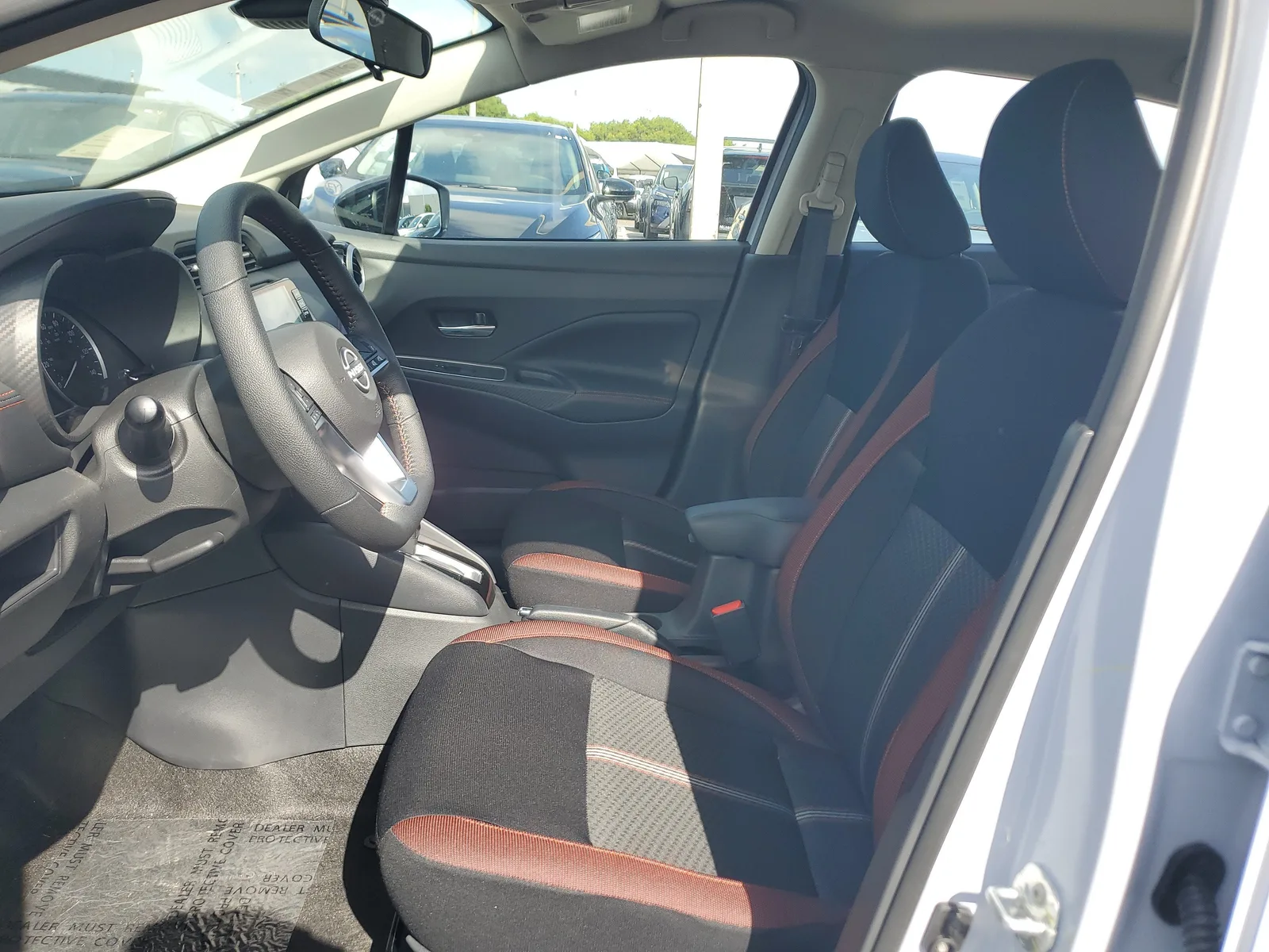 2025 Nissan Versa SR photo 9