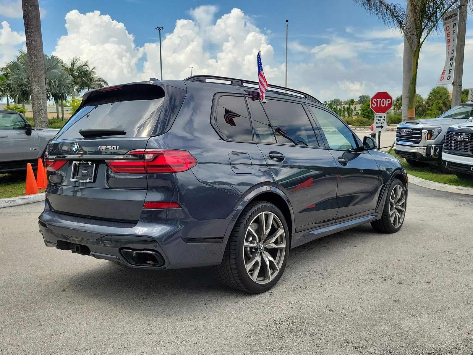 2022 BMW X7 M50i photo 5