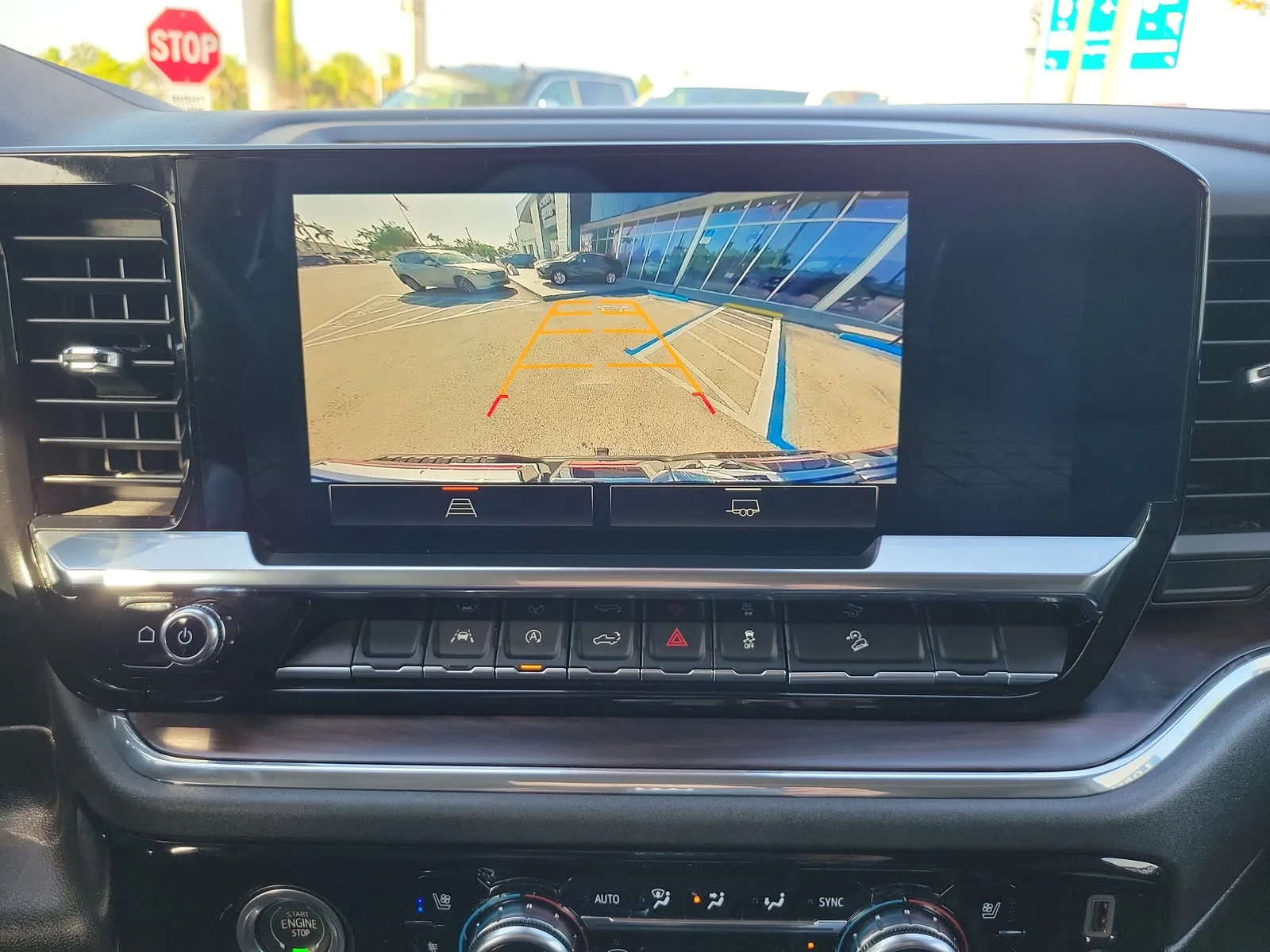 2023 GMC Sierra 1500 SLT photo 11
