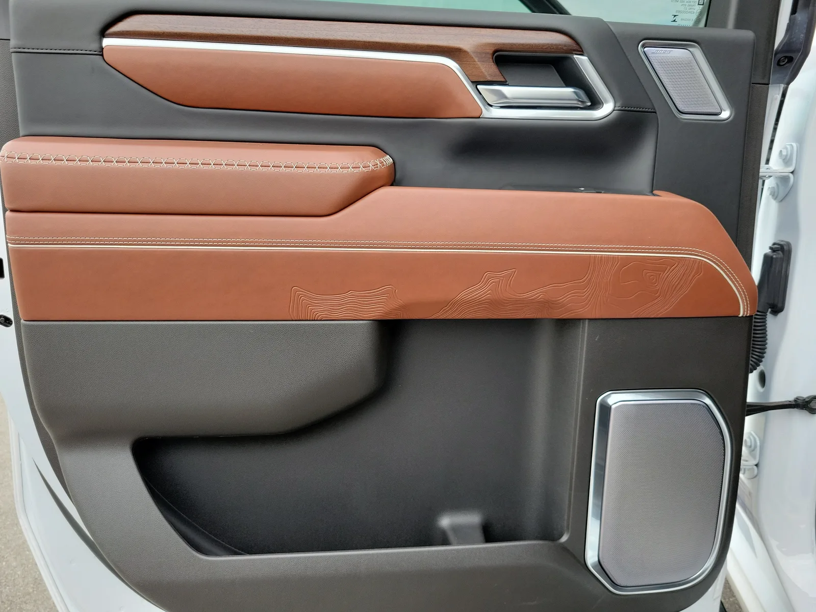 2025 GMC Sierra 2500HD Denali Ultimate 4WD Diesel photo 27