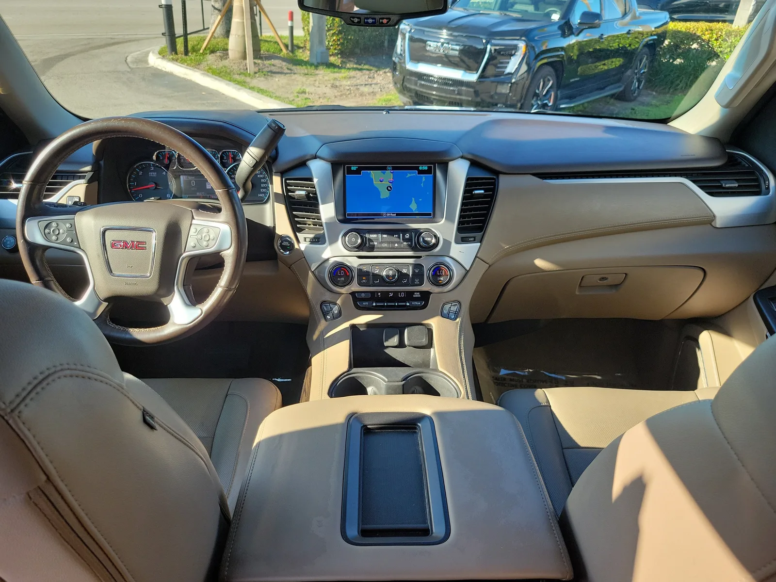 2019 GMC Yukon SLT photo 20