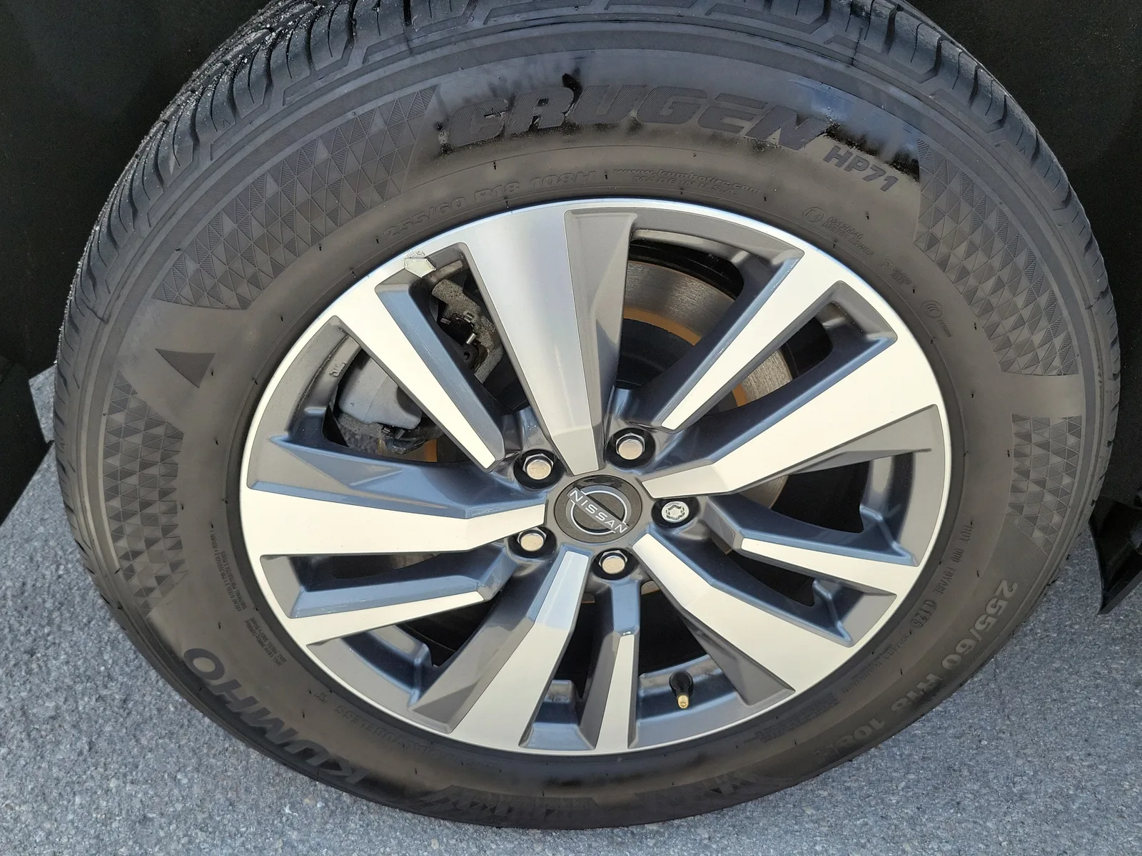 2025 Nissan Pathfinder SL photo 30