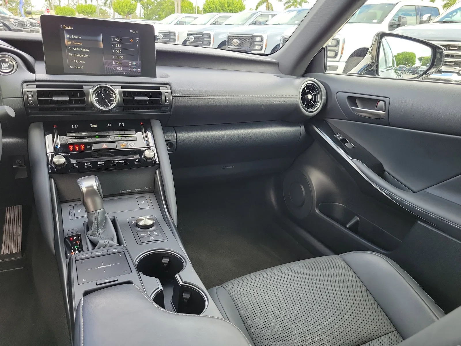 2024 Lexus IS IS 350 F SPORT photo 16