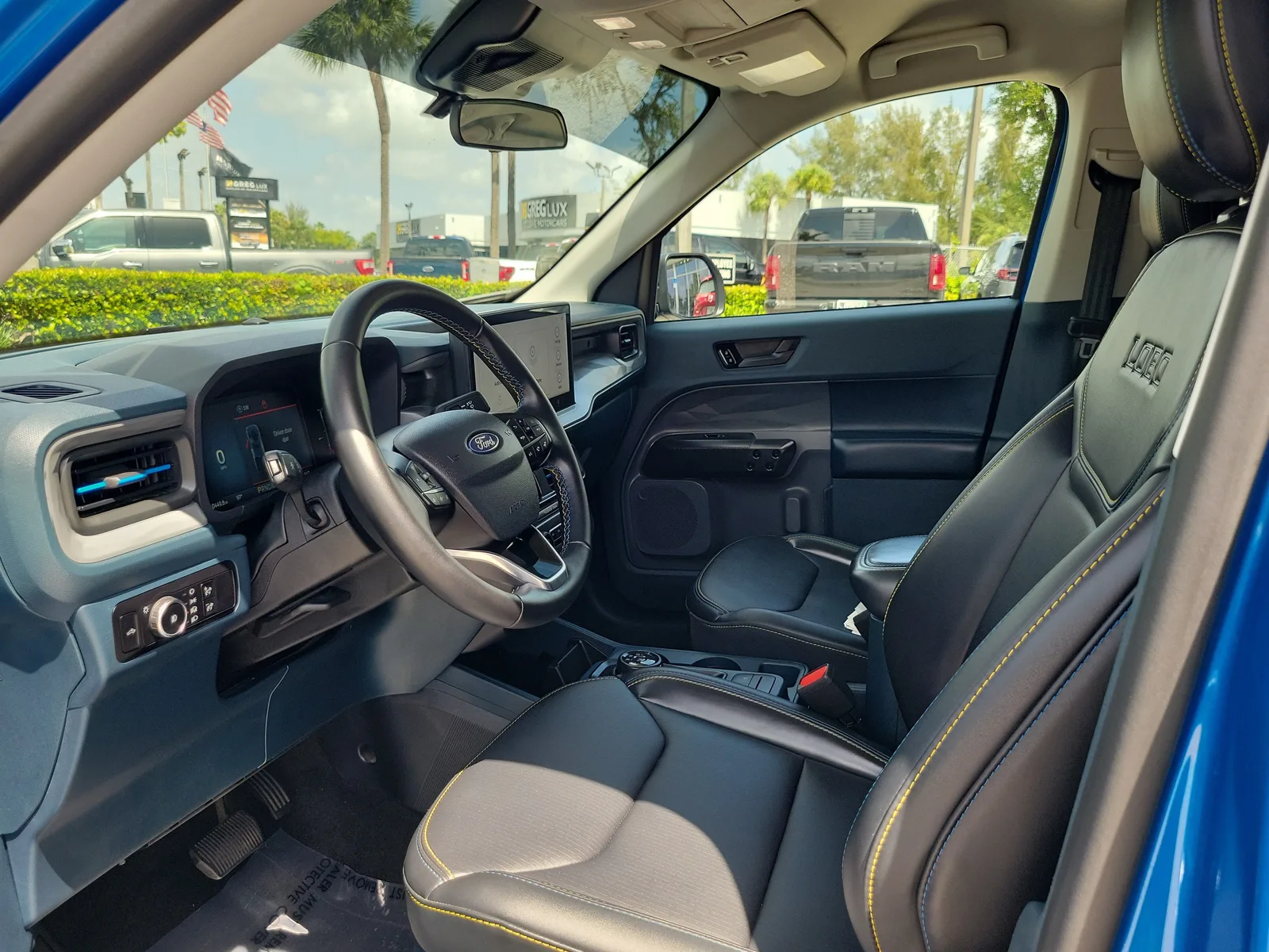 2025 Ford Maverick Lobo Standard photo 11