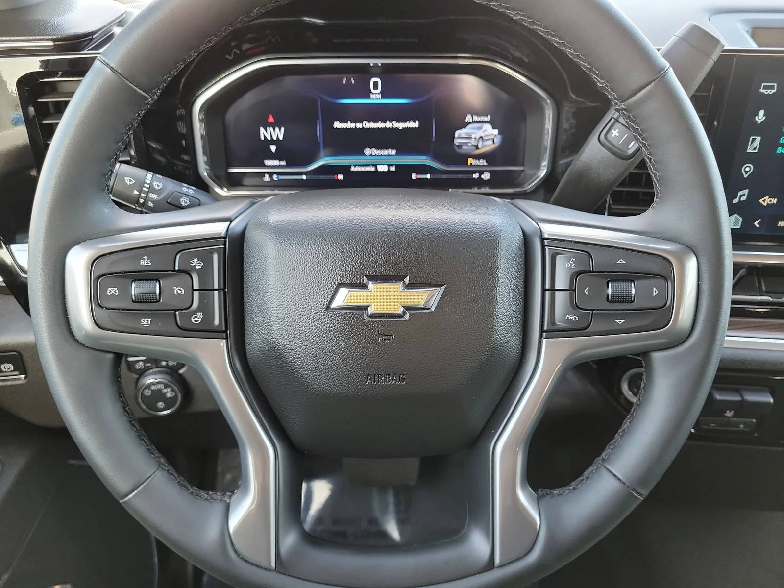 2025 Chevrolet Silverado 1500 LT photo 13