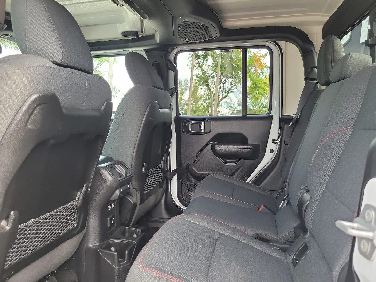 2025 Jeep Gladiator Rubicon photo 12