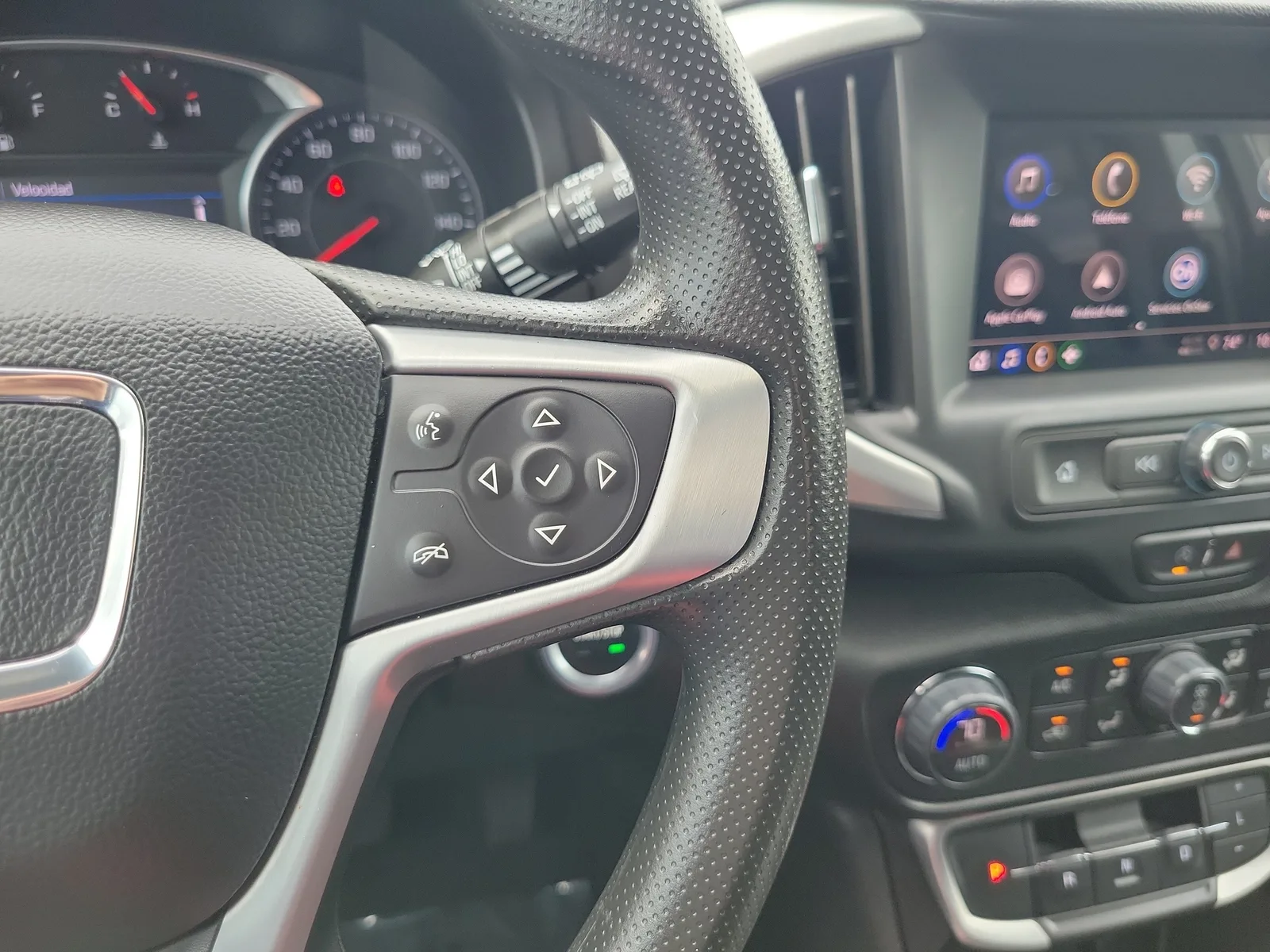 2023 GMC Terrain SLE photo 21