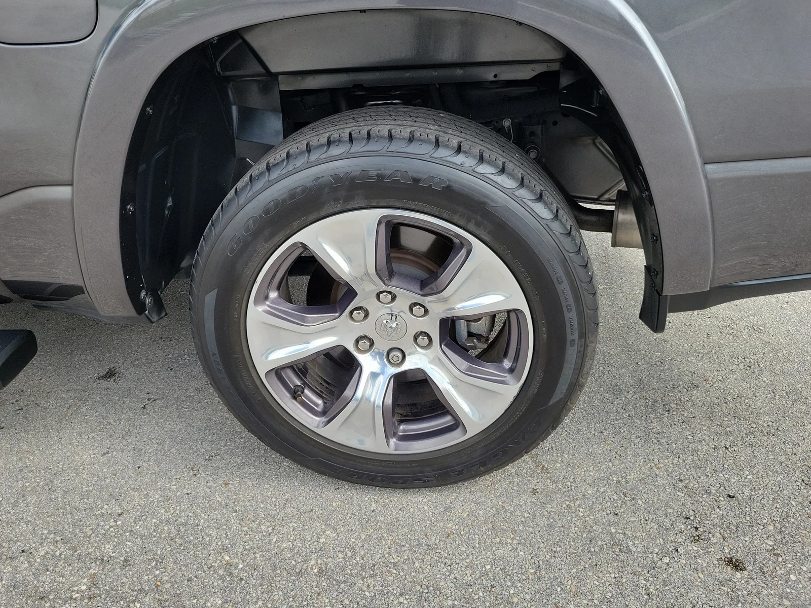 2022 RAM 1500 Laramie photo 26