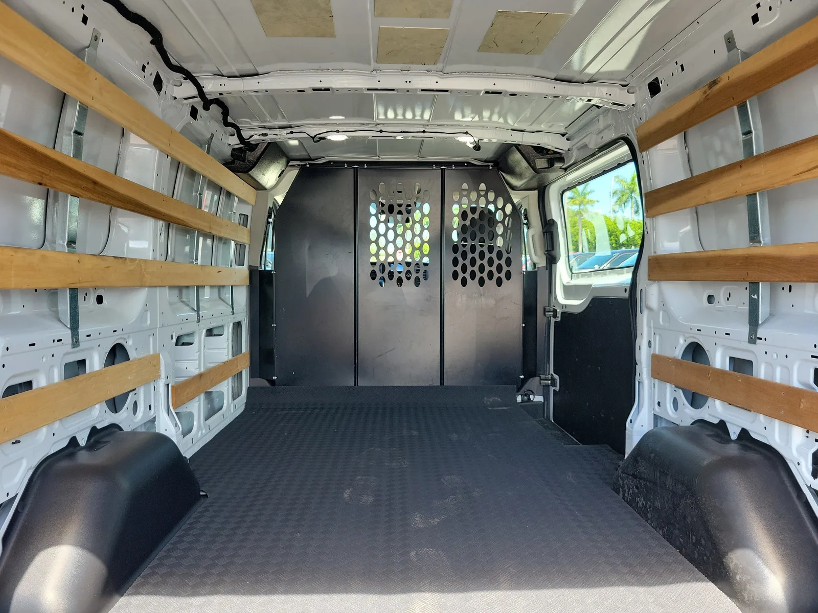 2025 Ford Transit Cargo Van Base photo 11