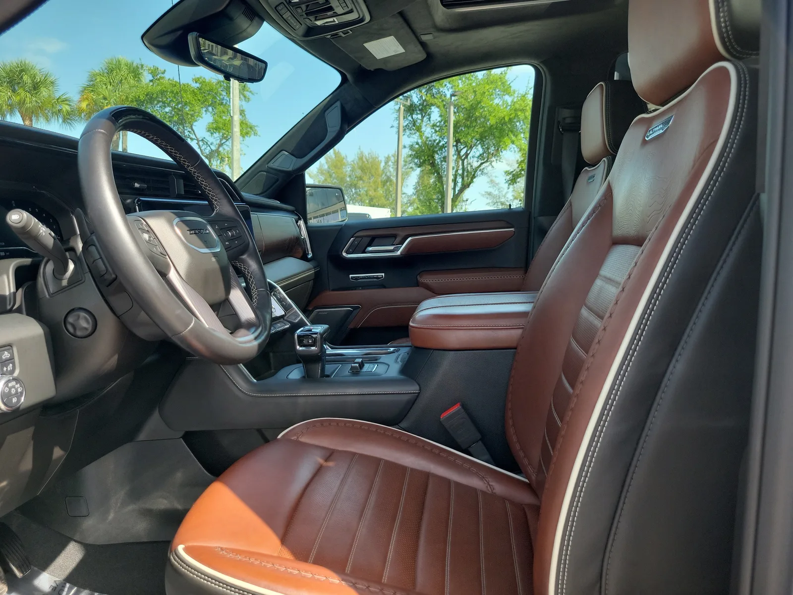 2024 GMC Sierra 1500 Denali Ultimate photo 13
