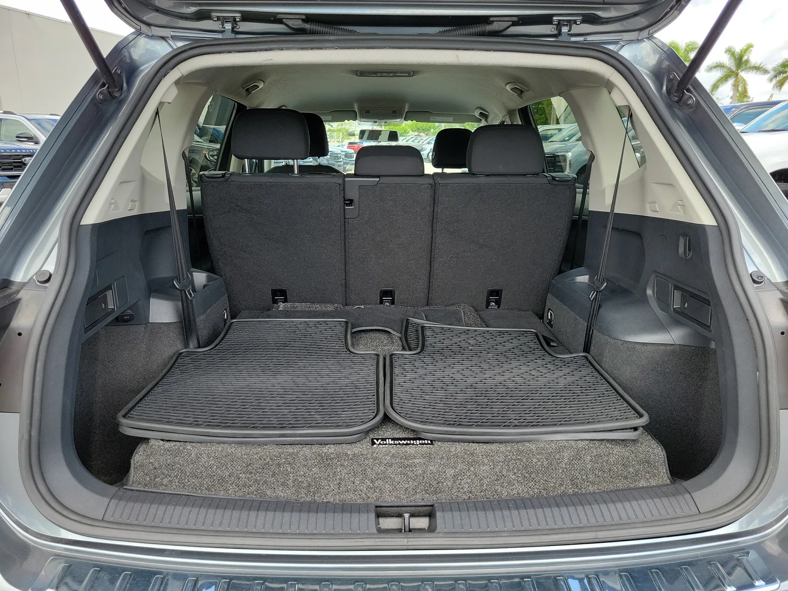 2019 Volkswagen Tiguan S photo 15