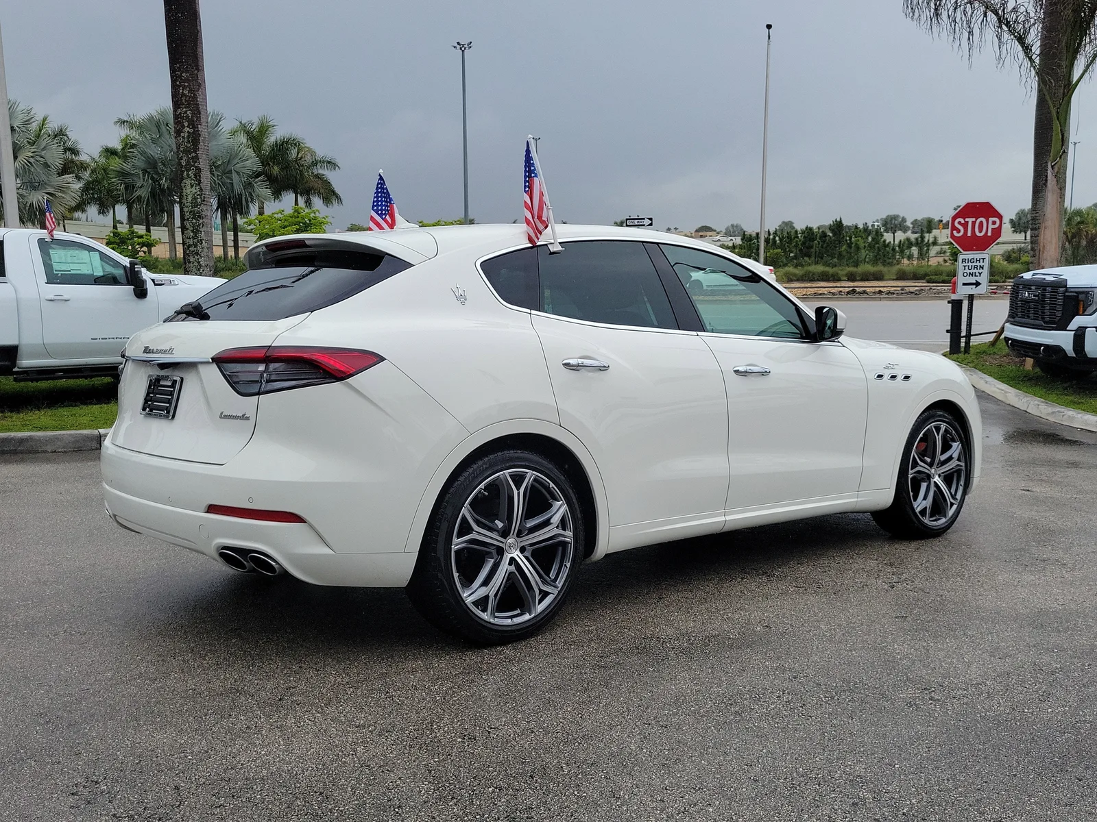 2023 Maserati Levante GT photo 5